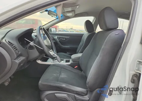 2015 Nissan Altima 2.5 из США, поврежденный, VIN 1N4AL3AP6FC118530